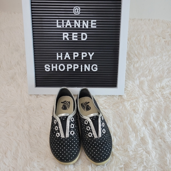 Assorted Shoes for Girls - Picture 5 of 10